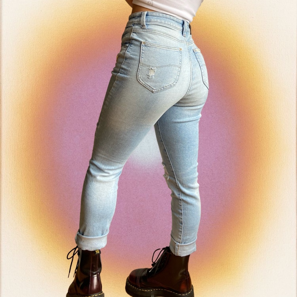 Free People Lee ripped jeans 🪐